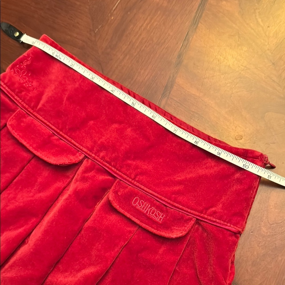 OSHKOSH B’GOSH Pleated Velvet Skirt, size 5 (little girls) - Picture 8 of 10